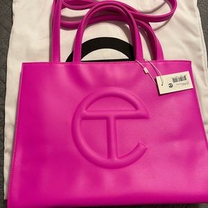 Medium Telfar Shopping Bag ‘Azalea’